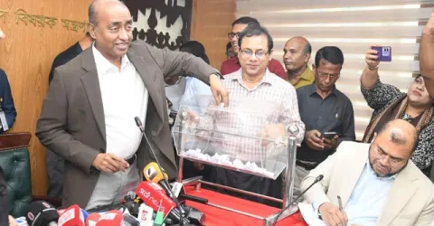 লটারিতে ঢাকায় পদায়নের জন্য মনোনীত ১৮ সাব-রেজিস্ট্রার